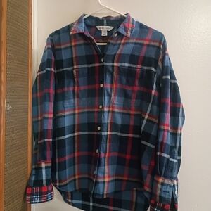 Old Navy Women The Boyfriend Shirt Fannel Blue and Red Plaid Shirt